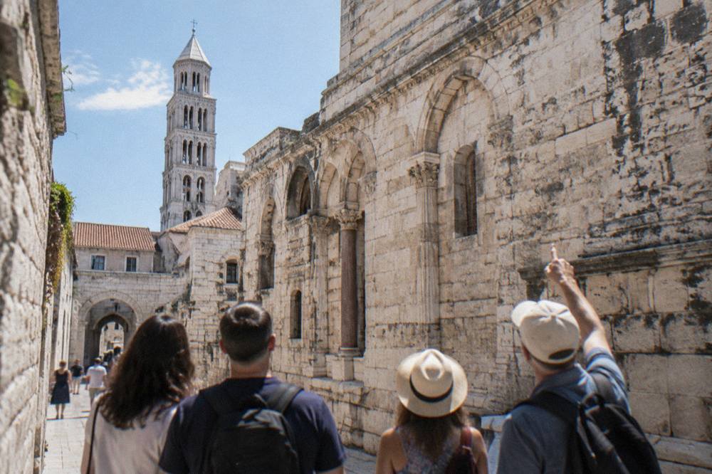 Magister-Led Small-Group Walk, Split